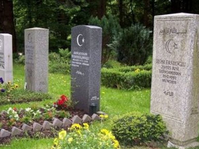 Almanya'da Müslüman Mezarlığı