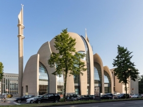 Camilere Saldırı bıktırdı