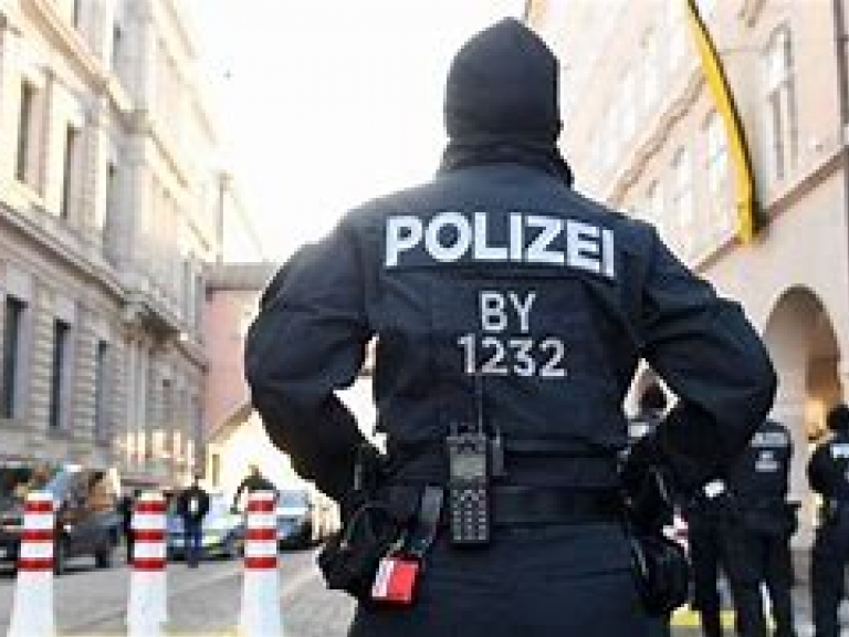 Berlin'de Çatişma